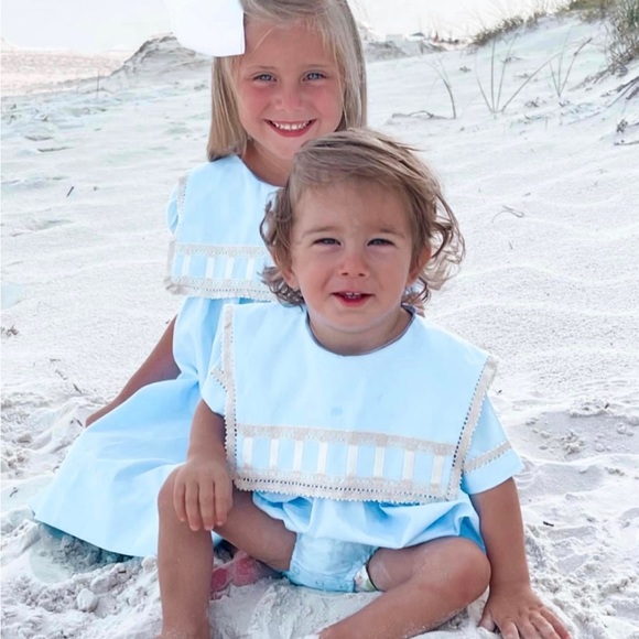 🌻 Welcome to my closet. 🌻 - Picture 11 of 16